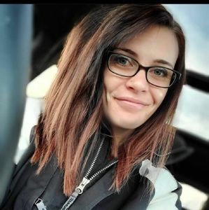 Meet your Posher, Casey